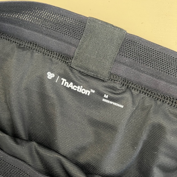 TNA Move Rumble Short - Picture 4 of 4